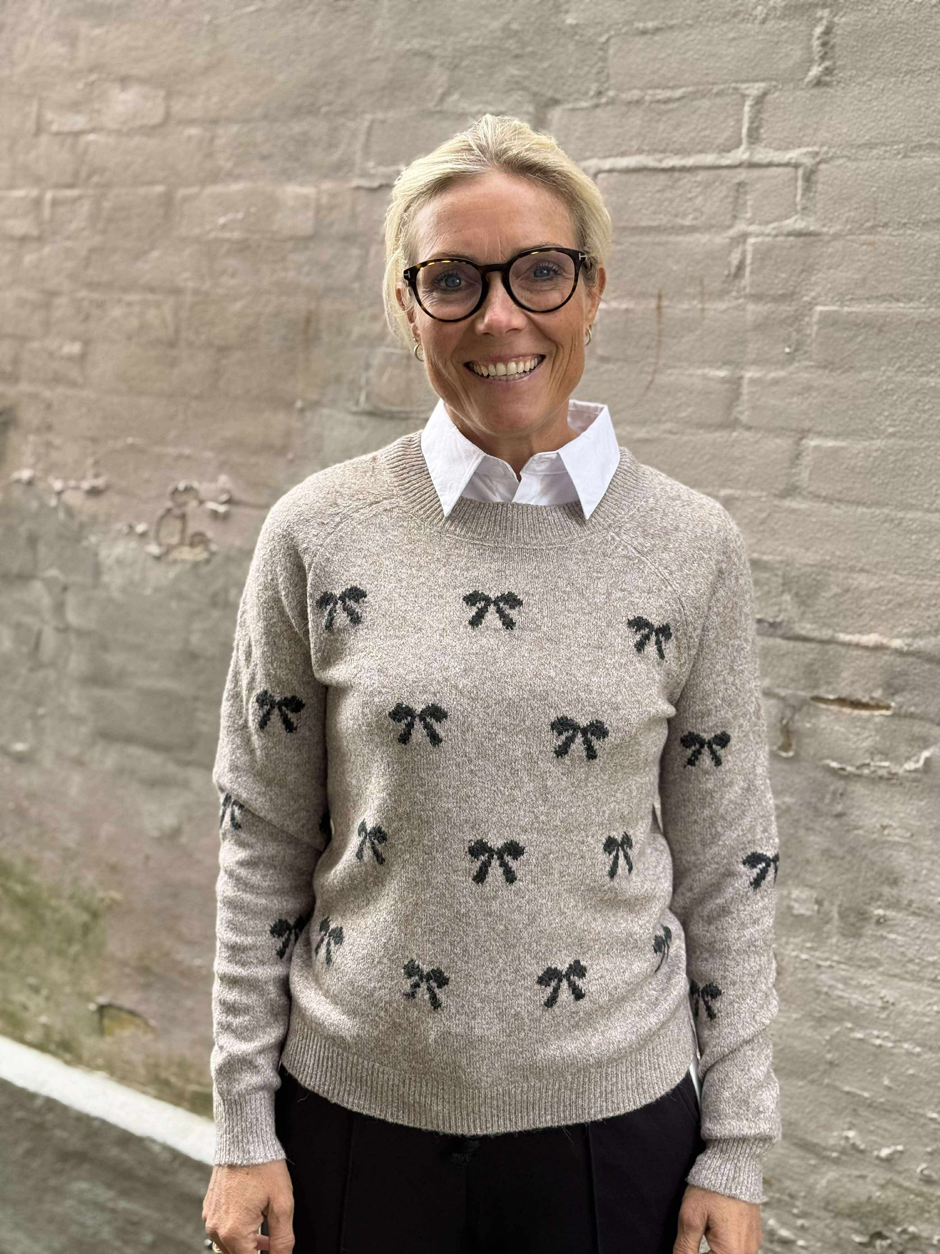 VMDOFFY Pullover - Moon Rock